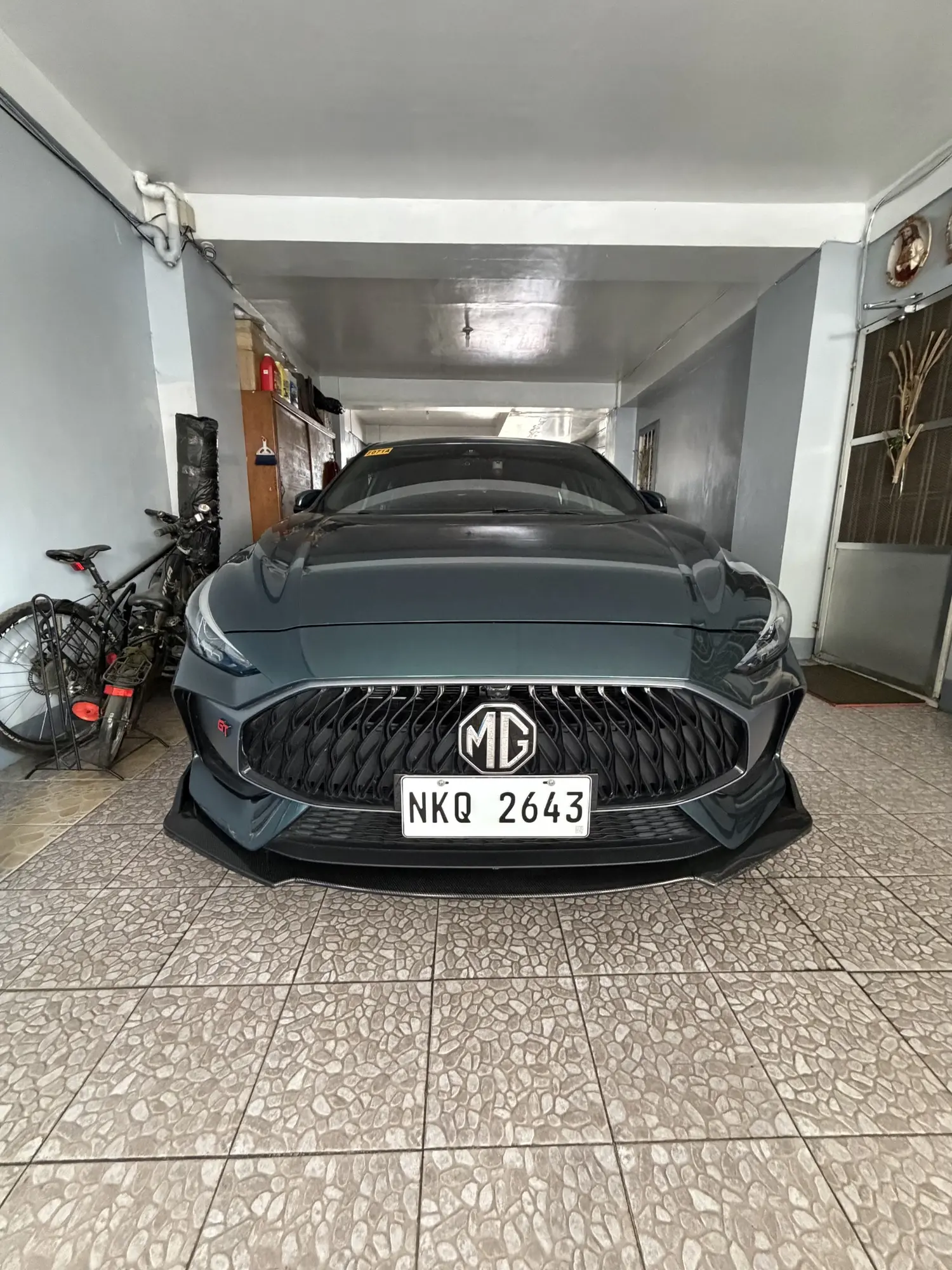 Conrad's sports car